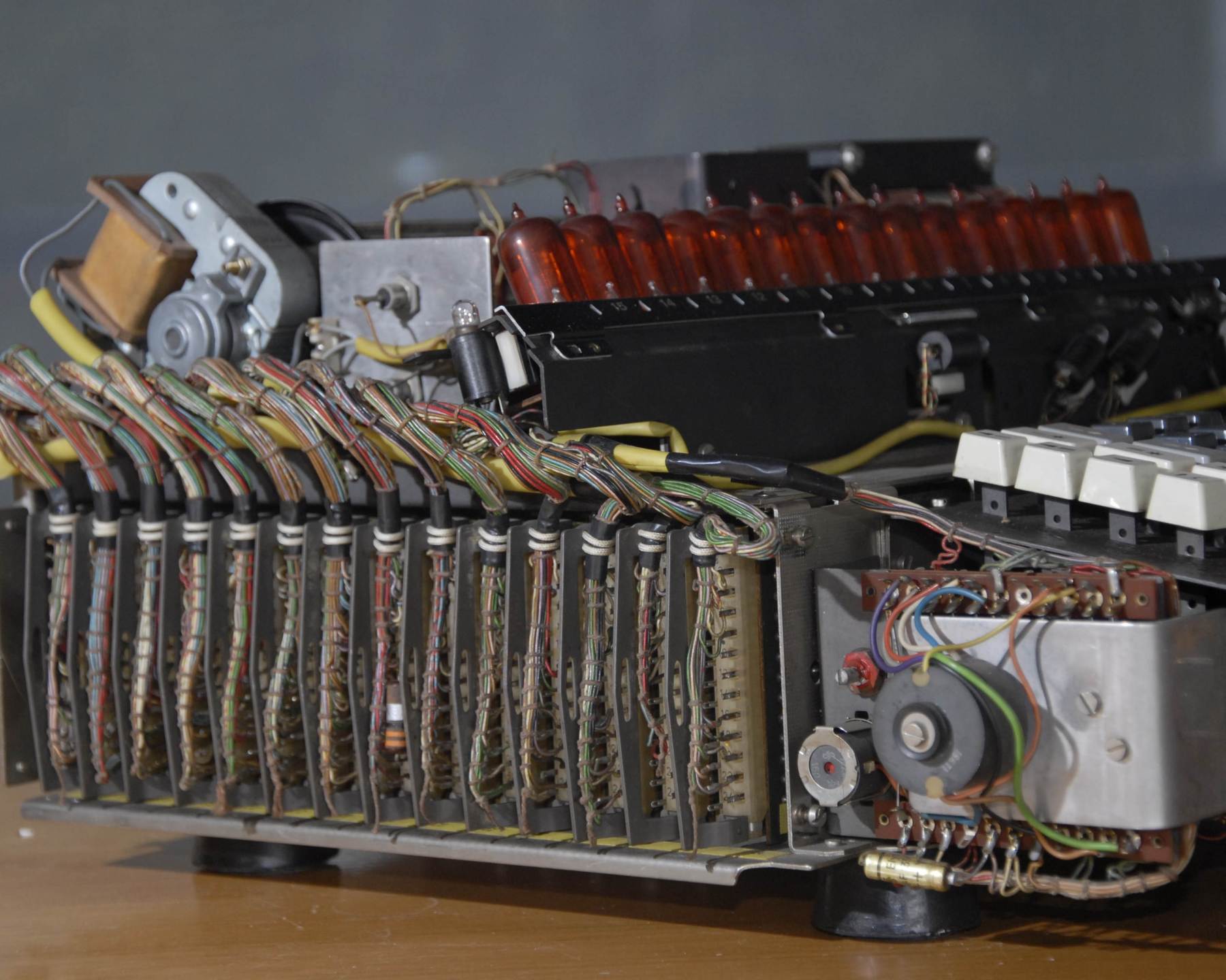 Olympia RAE 4/30-2 Calculator