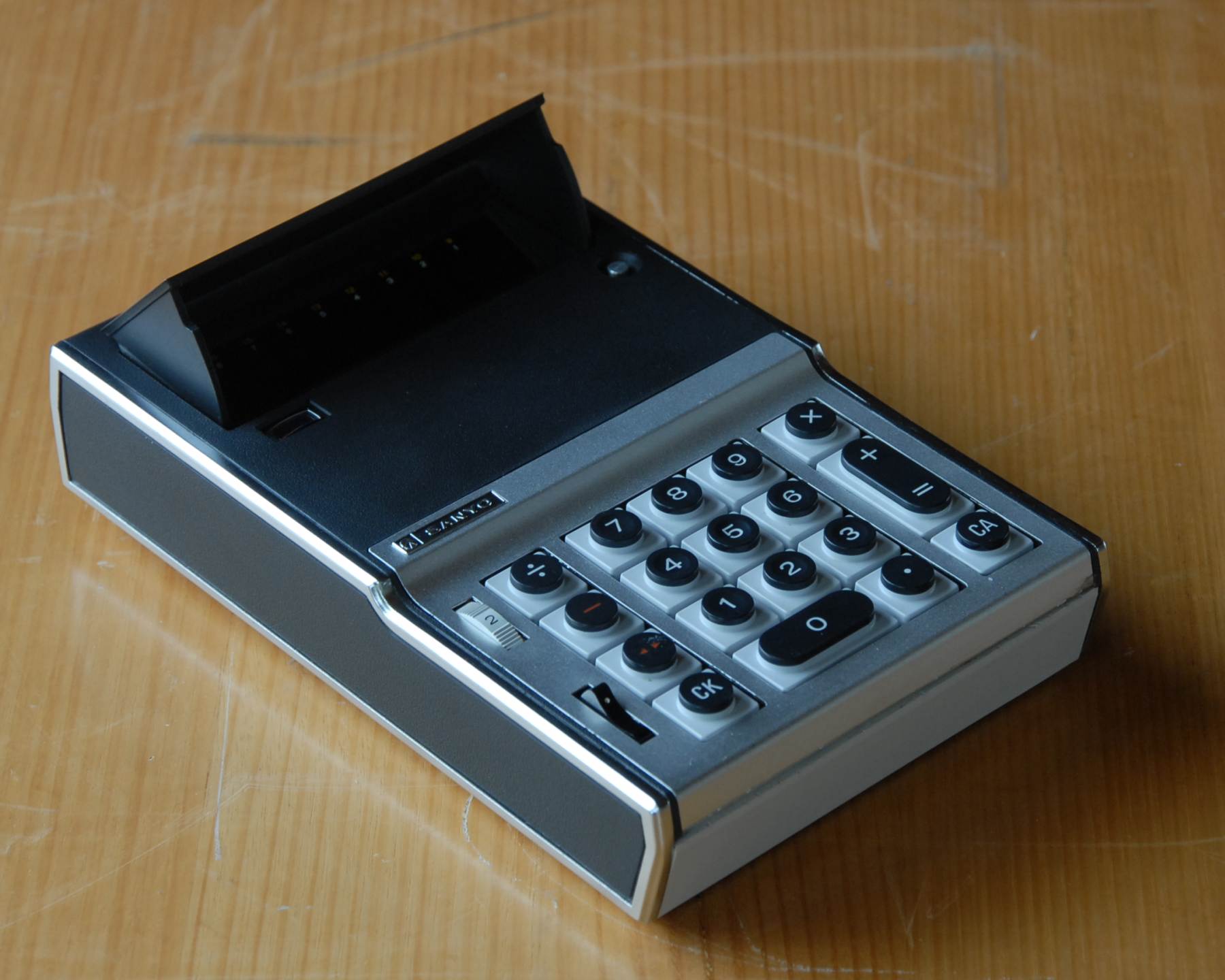 Sanyo ICC-82D Calculator