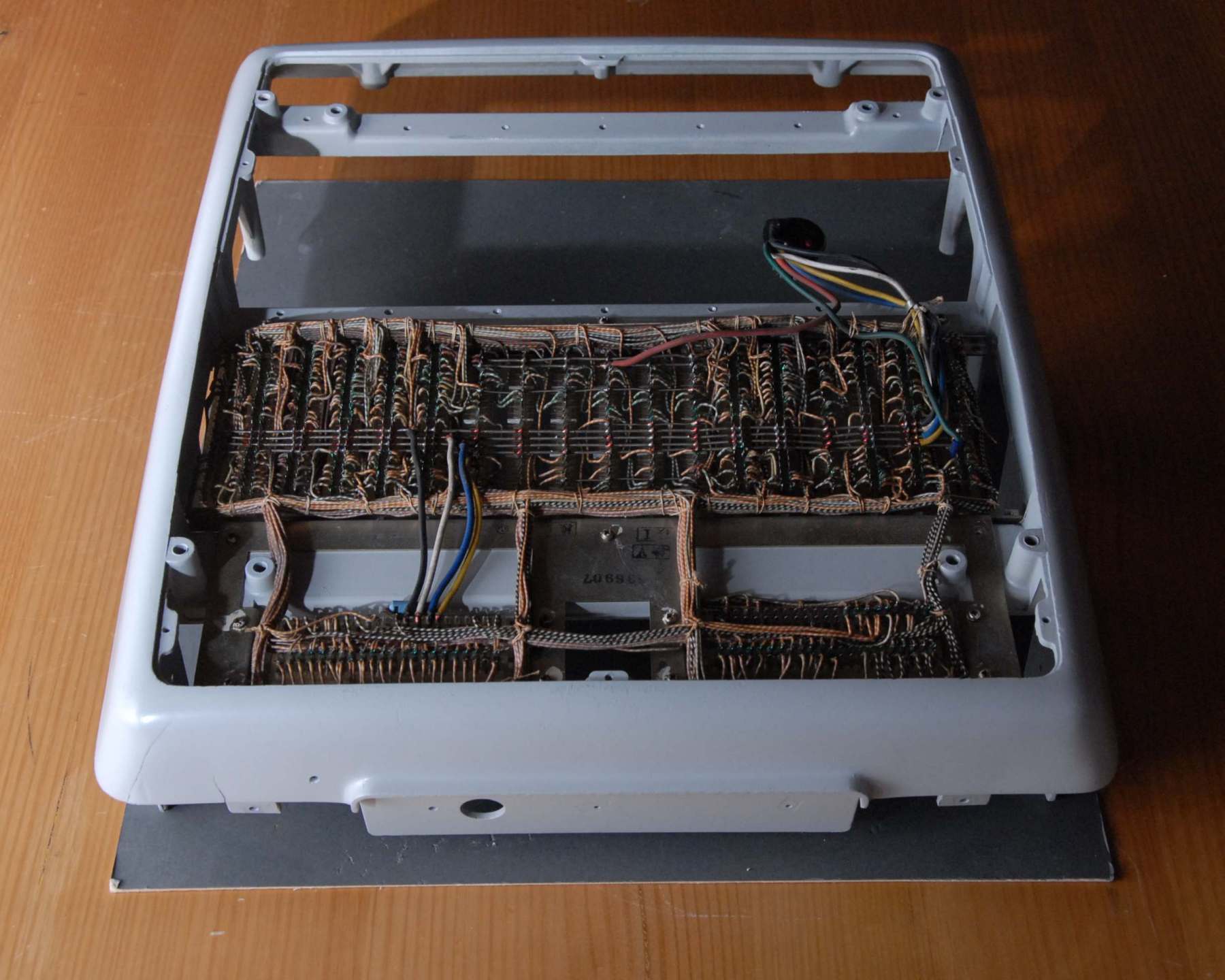 Sharp CS-20A Calculator Construction
