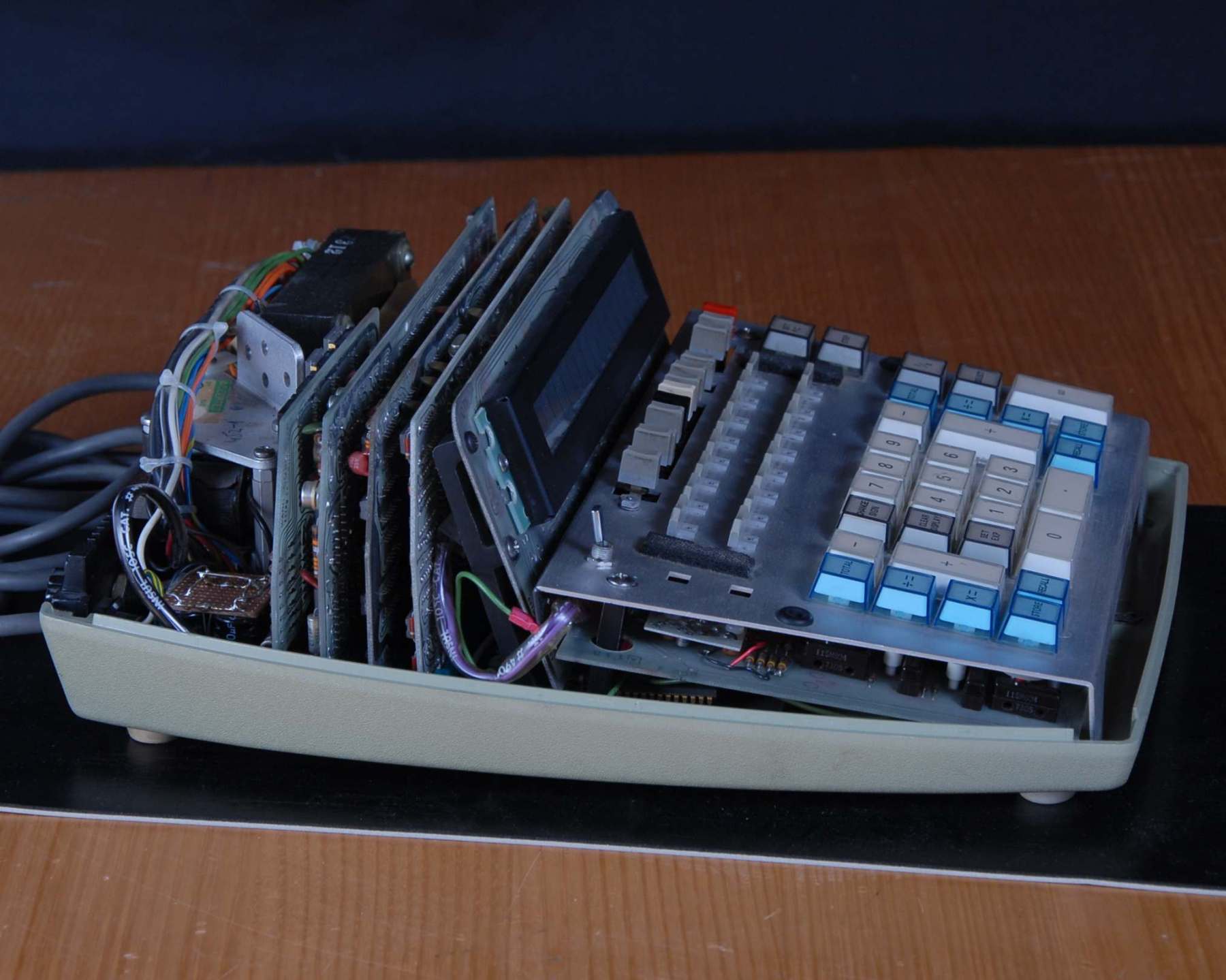 Wang 452 Calculator Construction