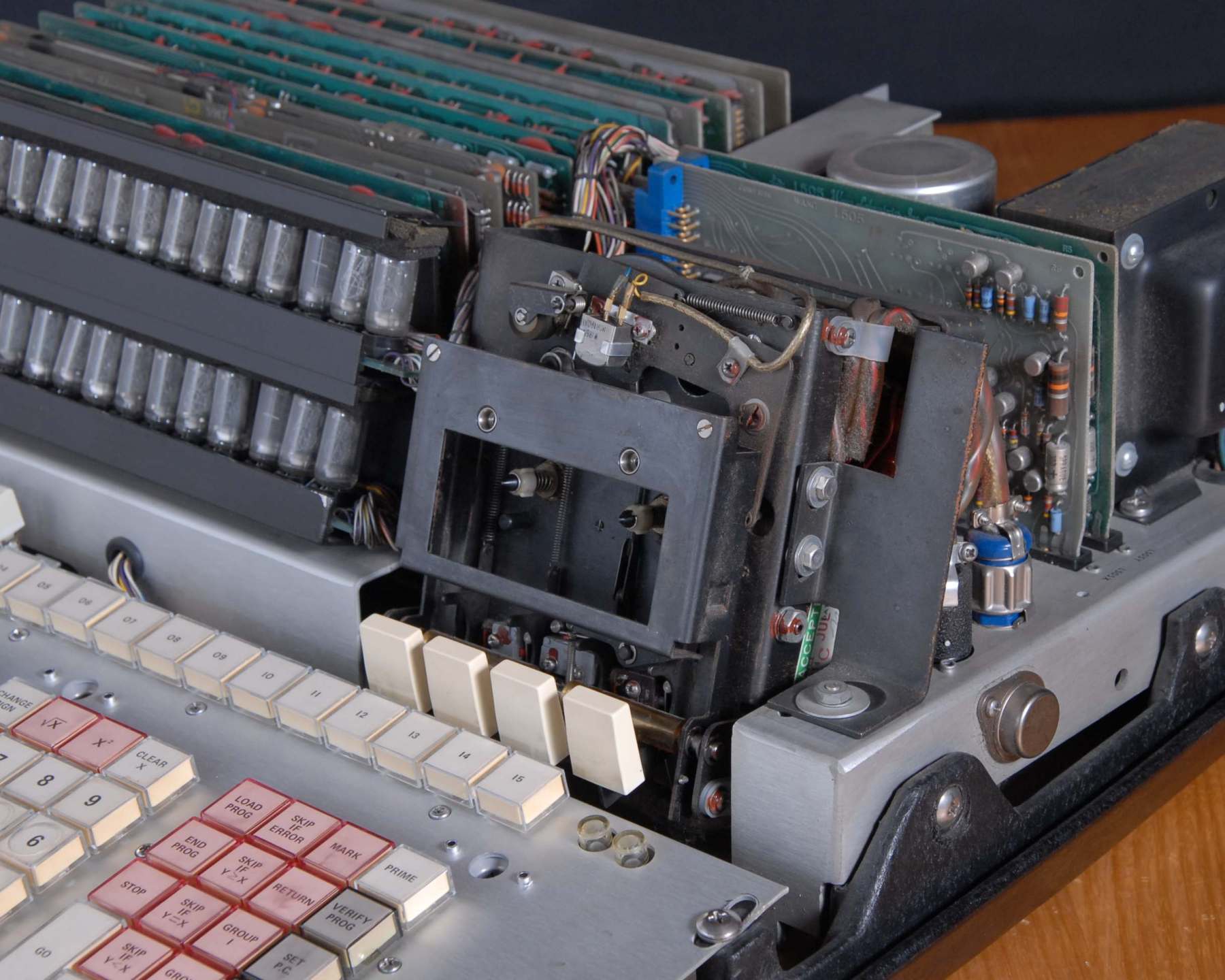 Wang 700A Construction