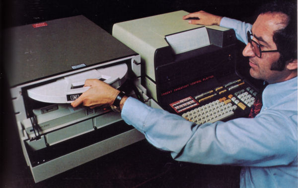 HP 9880 Mass Storage System03